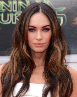 Megan Fox Weight Height Shoe Bra Size Body。